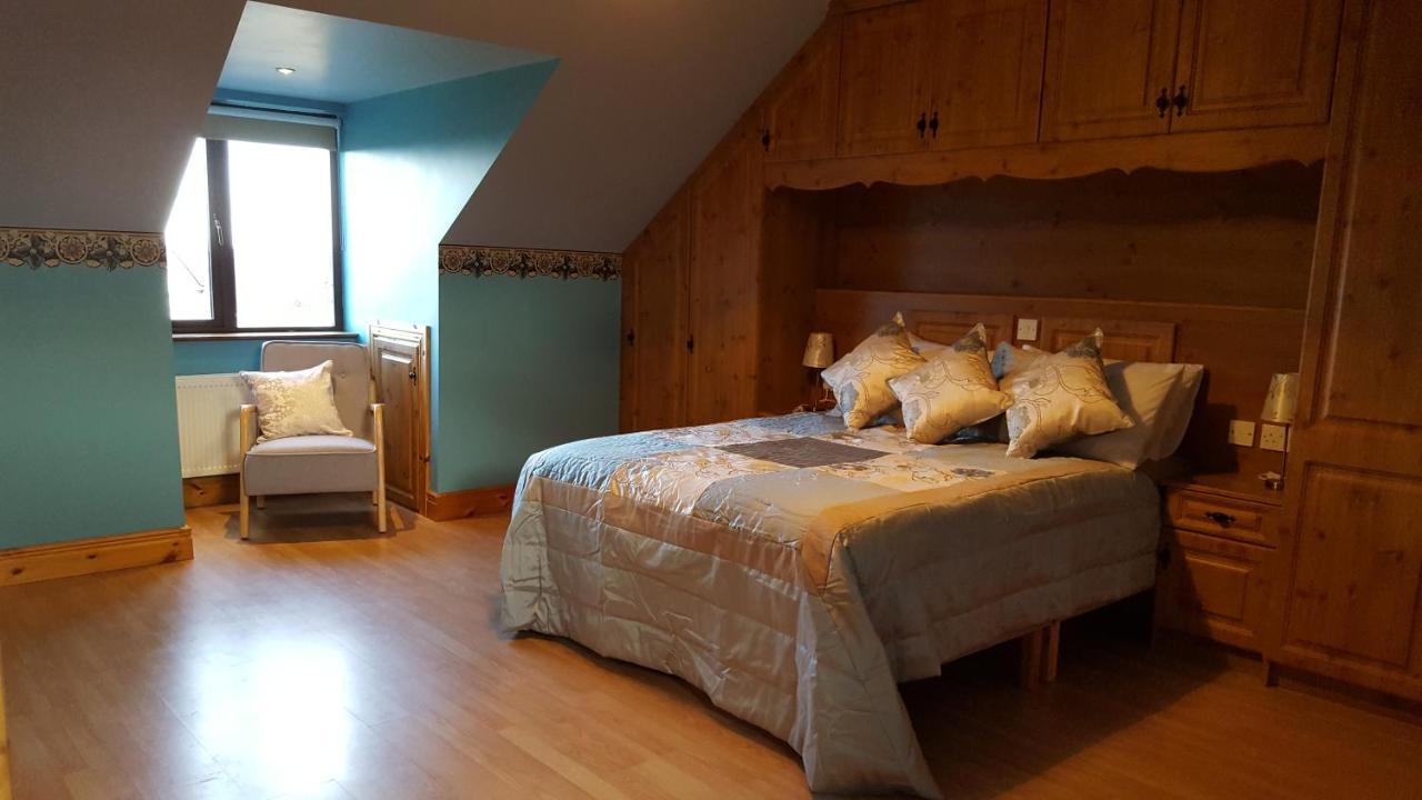 Leroy'S Lodge Headford Екстериор снимка