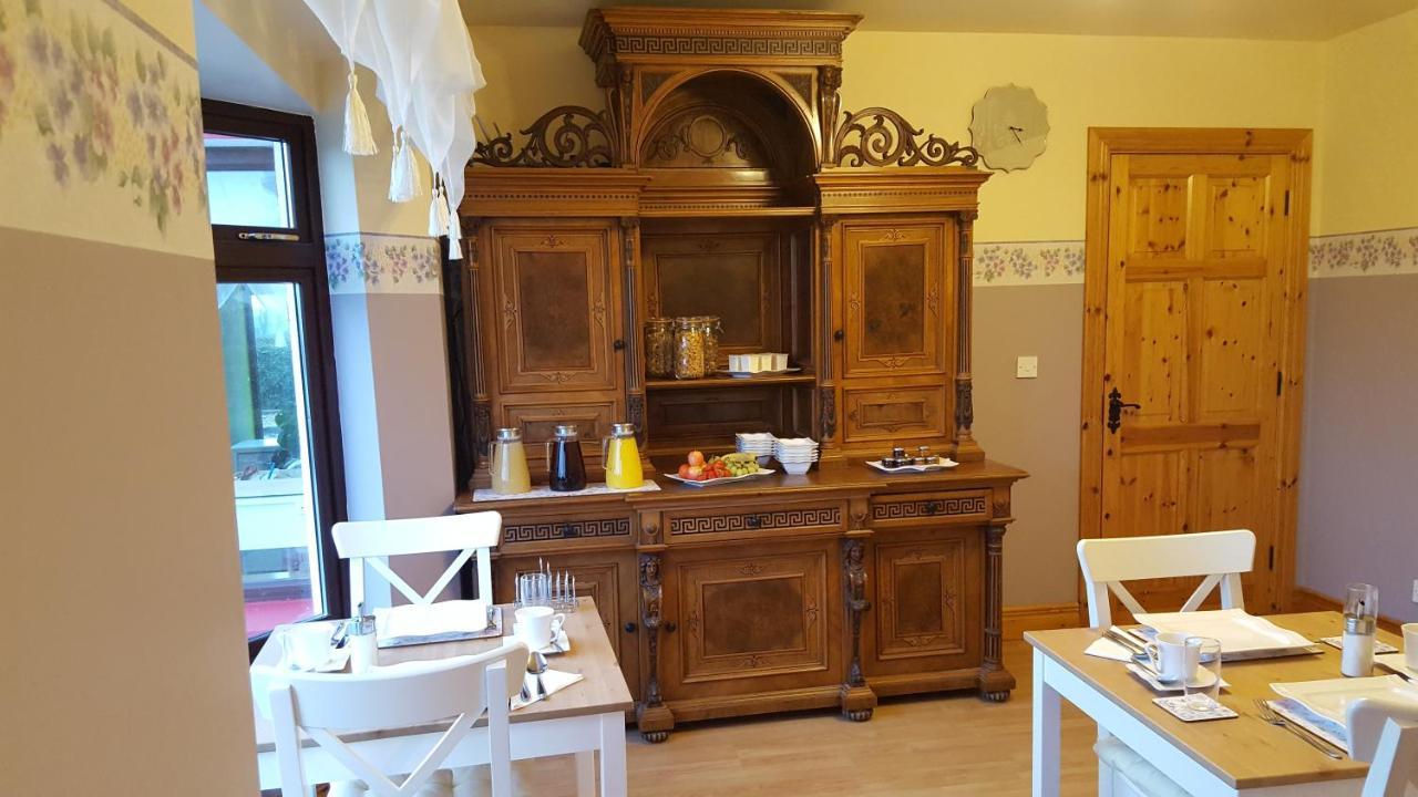 Leroy'S Lodge Headford Екстериор снимка